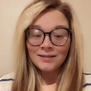 Meet your Posher, Roxanne